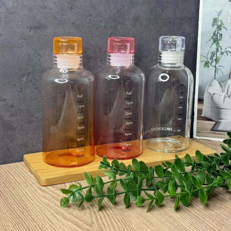بطری پیرکس شفاف و مقاوم، مناسب نگهداری و سرو انواع نوشیدنی‌های سرد و گرم