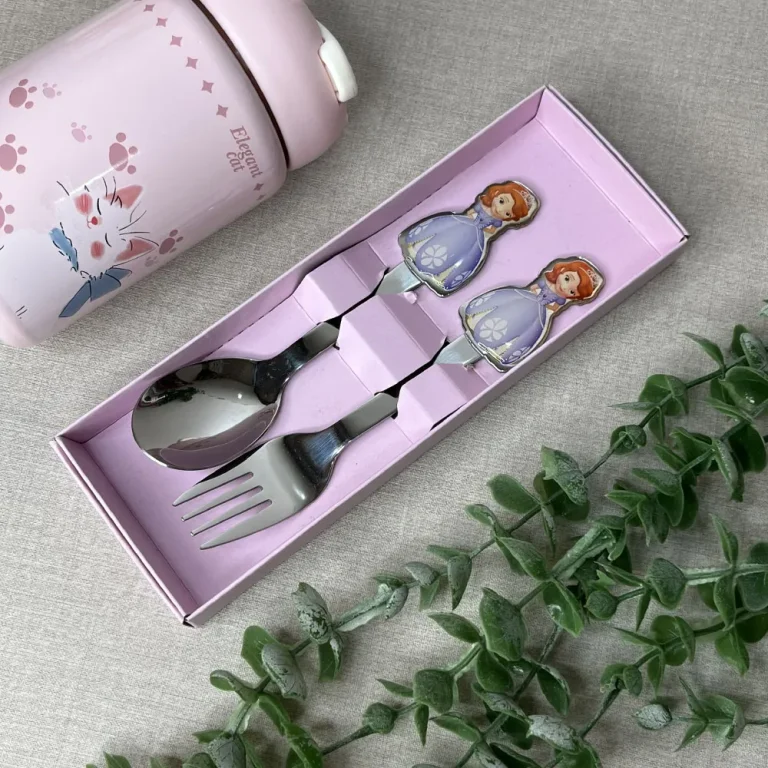 ست قاشق و چنگال کودک یونیک با طراحی ارگونومیک، مناسب آموزش غذا خوردن کودکان