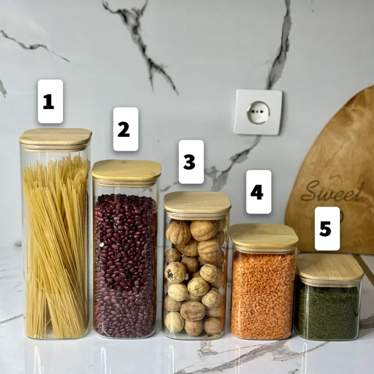 بانکه پیرکس شفاف با درب بامبو مناسب نگهداری و نظم‌دهی مواد غذایی