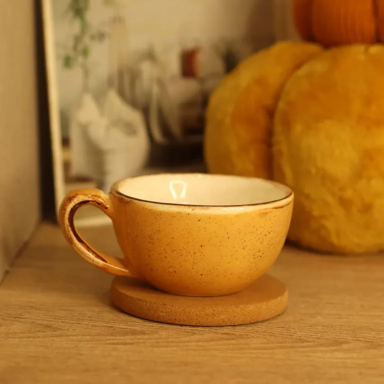 لیوان لته روستیک با طراحی خاص برای سرو قهوه و لته در خانه